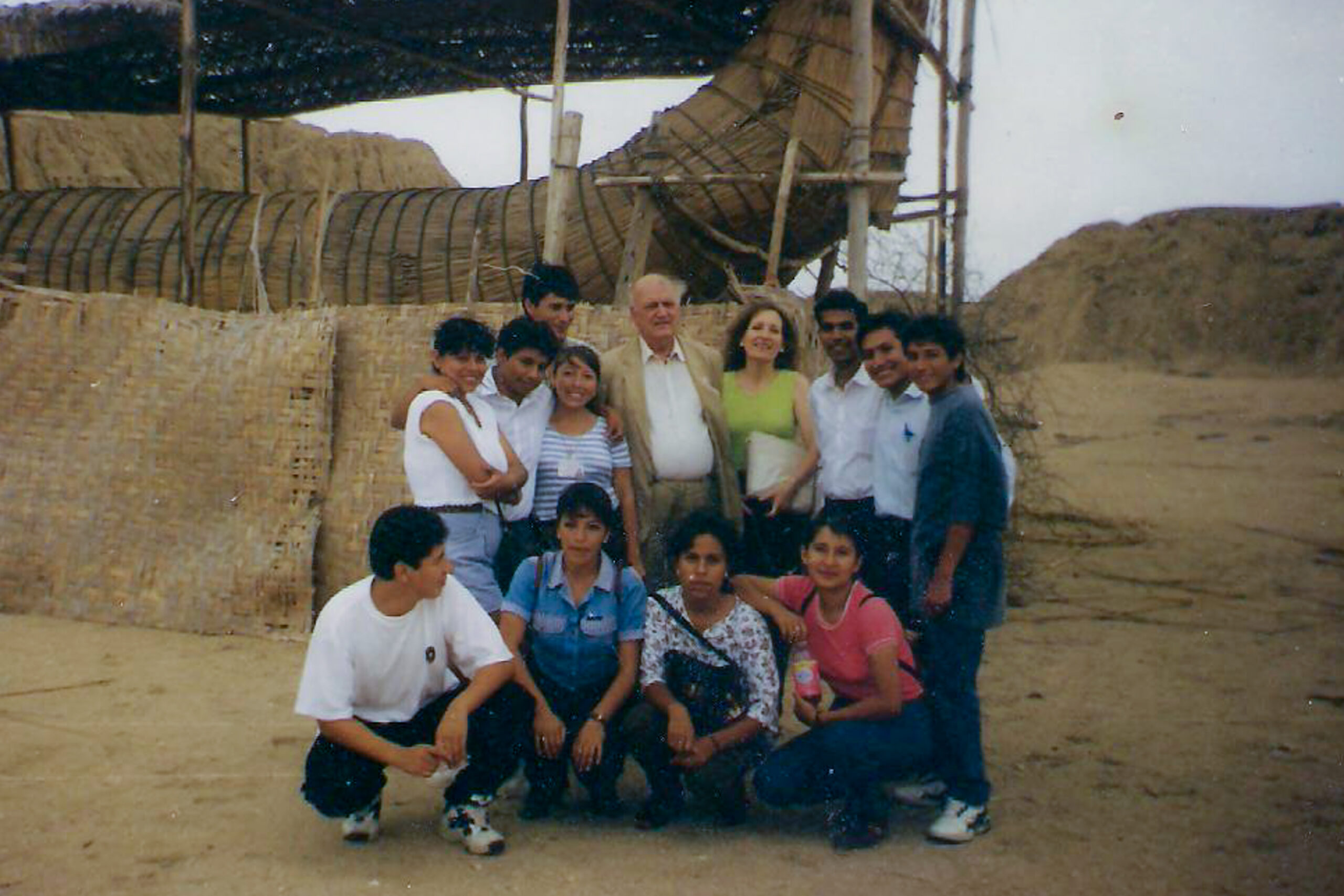 Eugenio Cosseriu con el Círculo LHRM